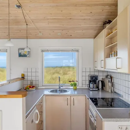 Nikoletta - 50m From The Sea By Interhome
